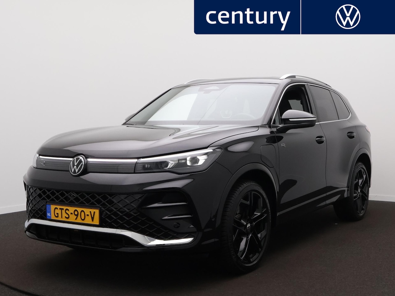 Volkswagen Tiguan - 1.5 eHybrid R-Line Edition Panoramadak | Trekhaak | IQ-light | Massagestoelen - AutoWereld.nl