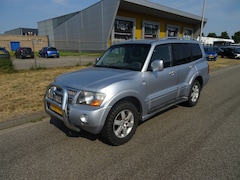 Mitsubishi Pajero - 3.2 Di-D GLX LB Panel Van