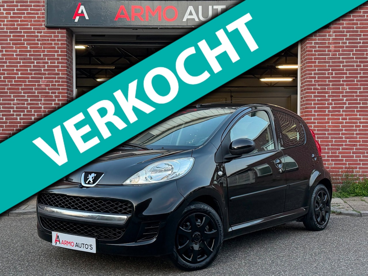 Peugeot 107 - 1.0-12V Urban Move | Airco | Rijklaar - AutoWereld.nl