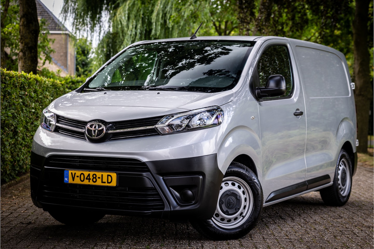 Toyota ProAce Compact - 1.6 D-4D Cool Comfort Navigatie Trekhaak Betimmerd - AutoWereld.nl