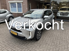 Toyota Yaris Cross - 1.5 Hybrid Executive Limited dodehoekdetectie / stoelverwarming / stuurwielverwarming / pa
