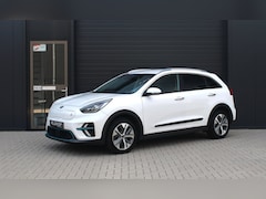 Kia e-Niro - ExecutiveLine 64 kWh | Warmtepomp | 3 Fase | Adaptive Cruise | Stoelventilatie | Leder | C