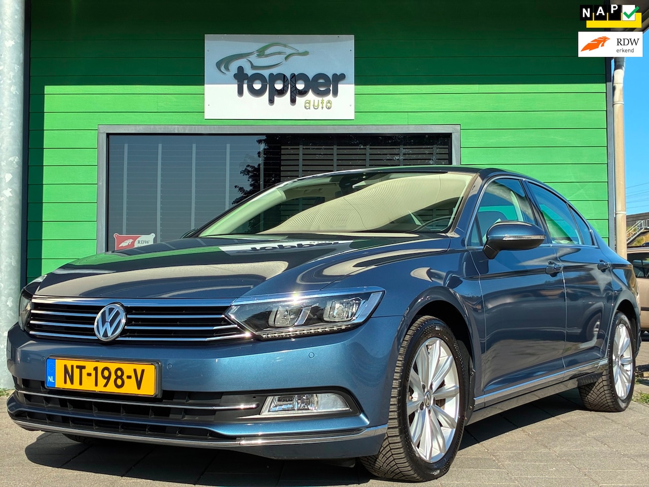 Volkswagen Passat - 1.4 TSI ACT Highline|2e Eigenaar|DSG|Navigatie|Camera|Virtual Cockpit|CruiseControl|Climat - AutoWereld.nl