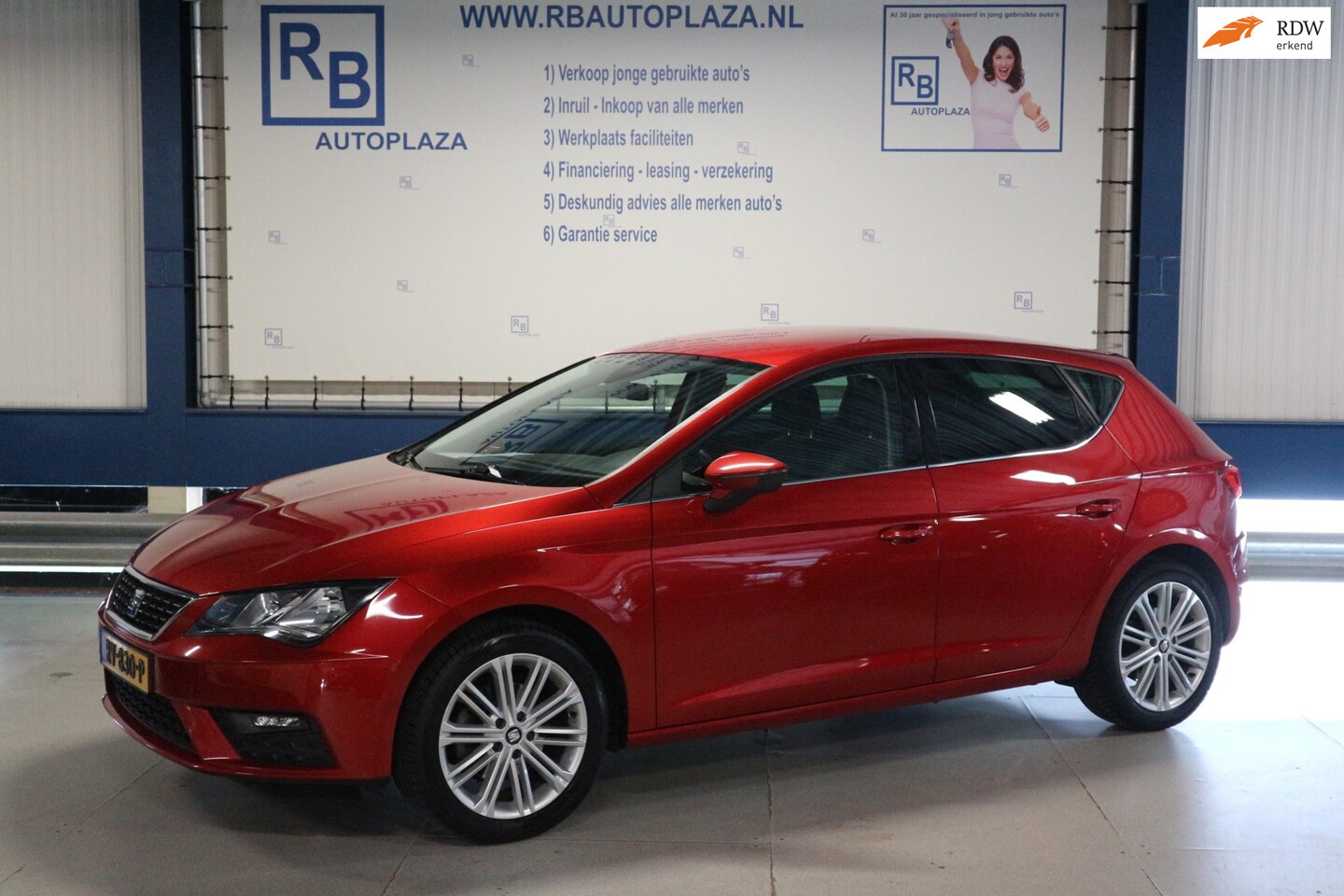 SEAT Leon - 1.4 EcoTSI Xcellence Business Intense 1e EIGENAAR/ CARPLAY/ TREKHAAK - AutoWereld.nl