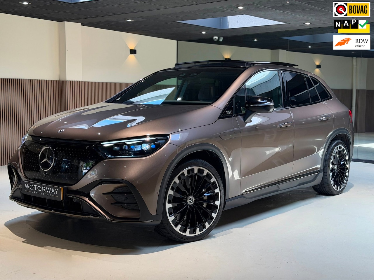 Mercedes-Benz EQE SUV - 350 4Matic Sport Edition AMG| Achterasbesturing|Pano|Burmester|Memory|Trekhaak|Airmatic|Di - AutoWereld.nl