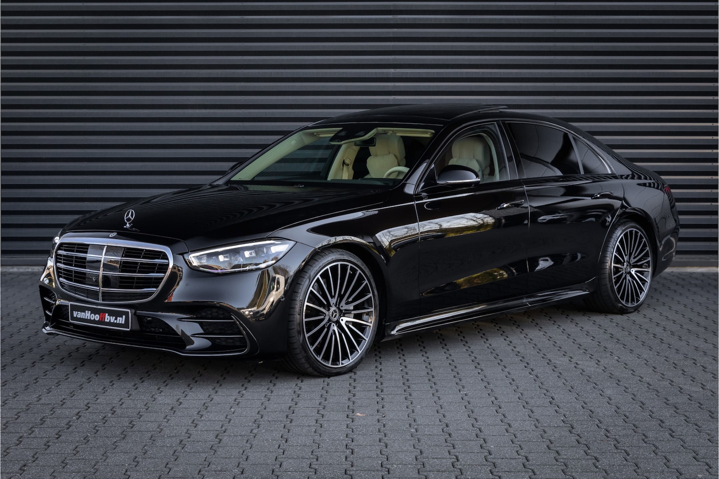 Mercedes-Benz S-klasse - 580 4MATIC Lang AMG Line - Entertainment - Chauffeur - TV - AutoWereld.nl