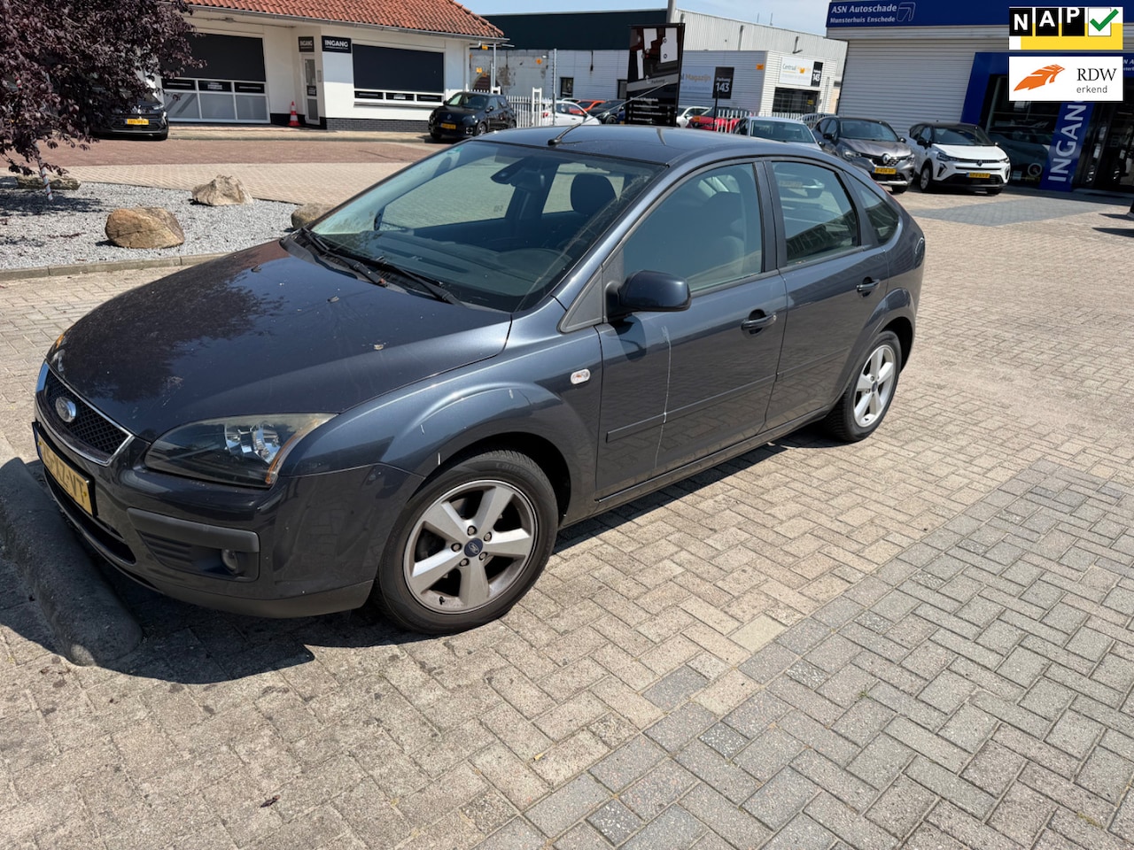 Ford Focus - 1.8-16V AIRCO/PDC/LAGE KM/RIJDT GOED/APK 9-2027!! - AutoWereld.nl