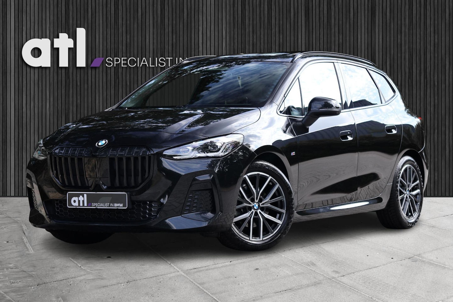 BMW 2-serie Active Tourer - 218i M-Sport | Pano | HUD | H&K | Drive ass Pro | Massage | 360 Cam | Elektr. trekhaak | S - AutoWereld.nl
