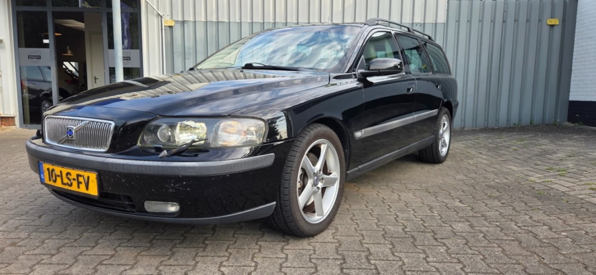 Volvo V70 - 2.5 T Comfort-Line 2.5 T COMFORT LINE - AutoWereld.nl