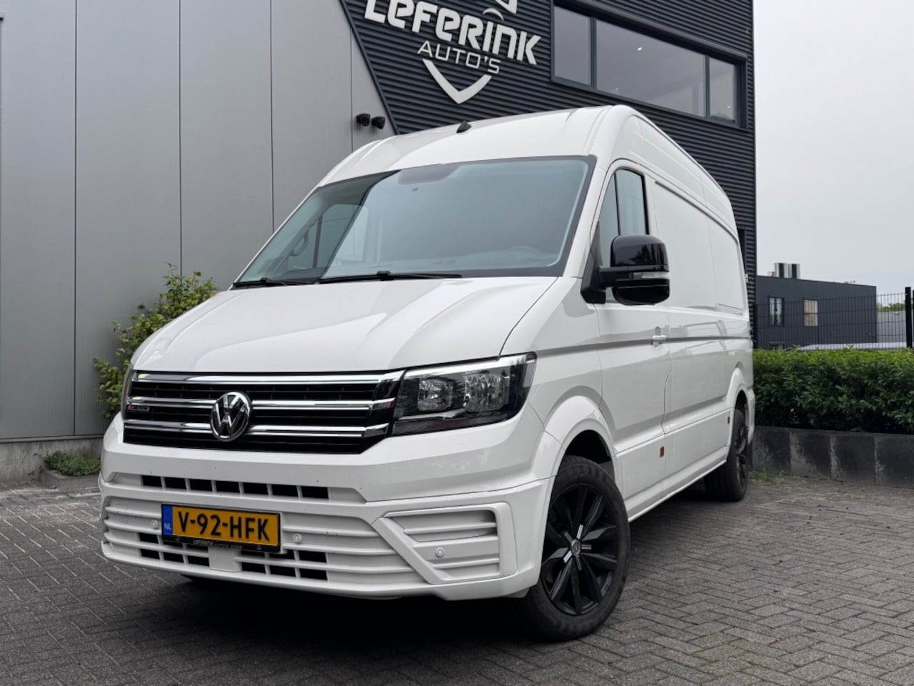 Volkswagen Crafter - L3H3 / 4MOTION / DSG / CARPLAY / 18 INCH / 127DKM - AutoWereld.nl
