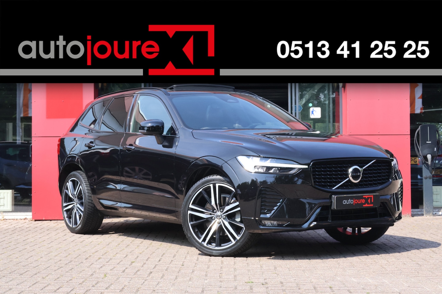 Volvo XC60 - 2.0 B5 R-Design | Panoramadak | Lounge Pack | Park Assist Pack | Winter Pack | Trekhaak | - AutoWereld.nl