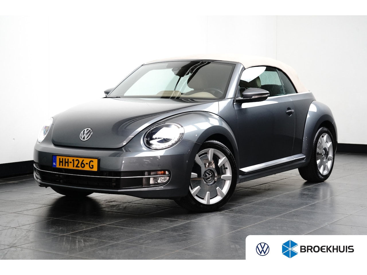 Volkswagen Beetle Cabriolet - 1.2 TSI 105PK Design BlueMotion | STOELVERW. | NAVIGATIE | CRUISE CONTROL | AIRCO | XENON - AutoWereld.nl