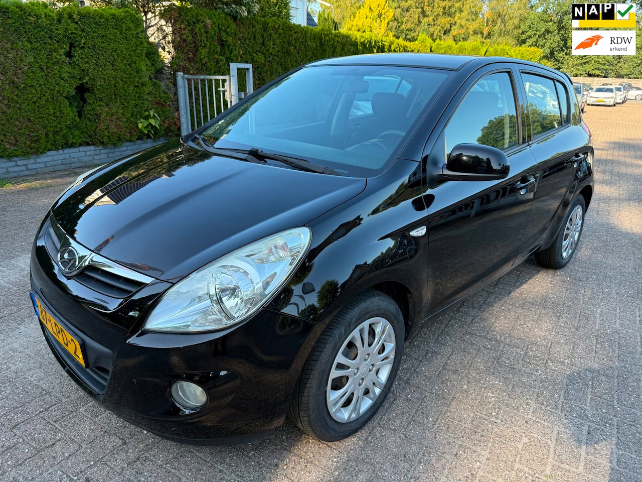 Hyundai i20 - 1.4i 5-DRS DynamicVersion Airco NAP - AutoWereld.nl