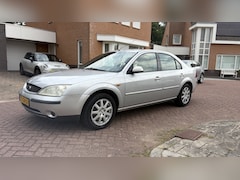 Ford Mondeo - 1.8-16V First Ed. I Airco koud I Cruise ctrl I rijdt super