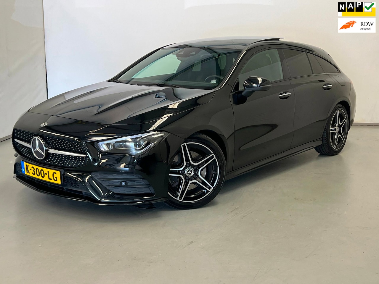 Mercedes-Benz CLA-klasse Shooting Brake - 200 / AMG / Pano / NL-auto / Memory - AutoWereld.nl