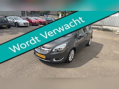 Opel Meriva - 1.4 Turbo Automaat Clima Navi Panorama PDC Trekhaak