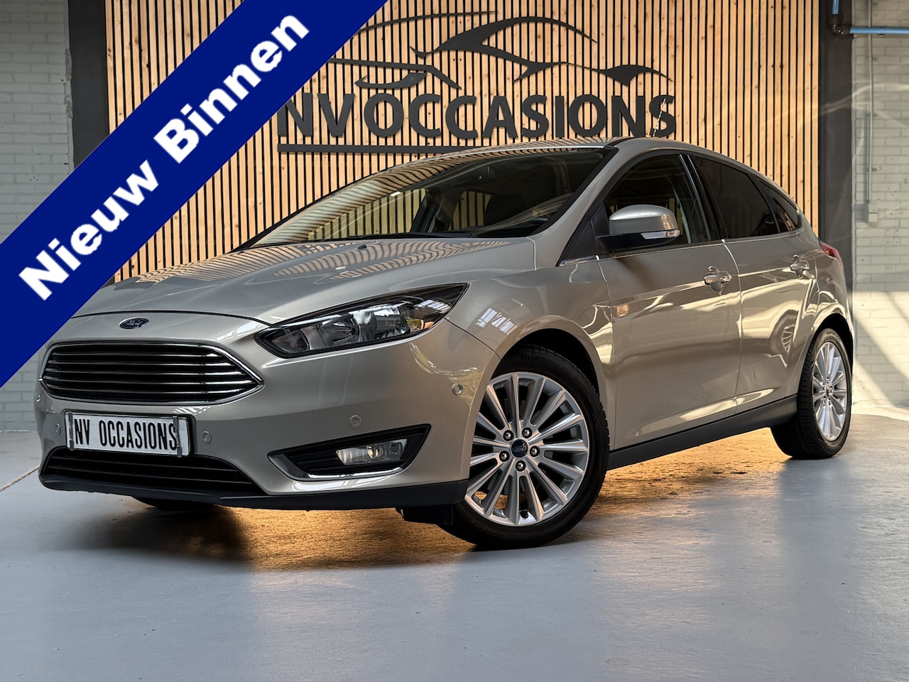 Ford Focus - 1.5 Titanium 150PK/NWE DISTRIEM/DEALEROH/VOORRUITVW/67DKM/PDC/17"LV! - AutoWereld.nl