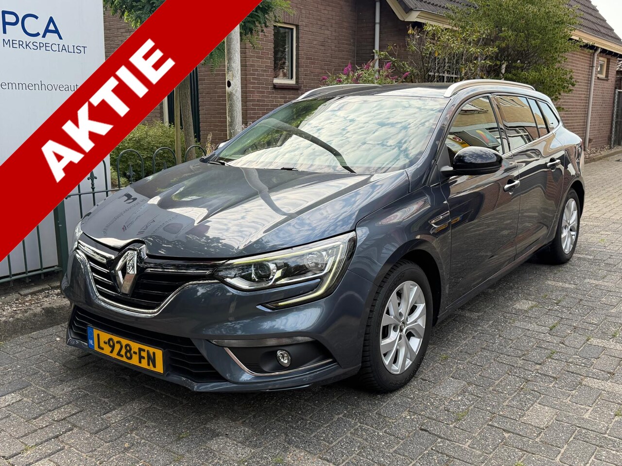 Renault Mégane Estate - 1.3 TCe Limited 1.3 TCe Limited - AutoWereld.nl
