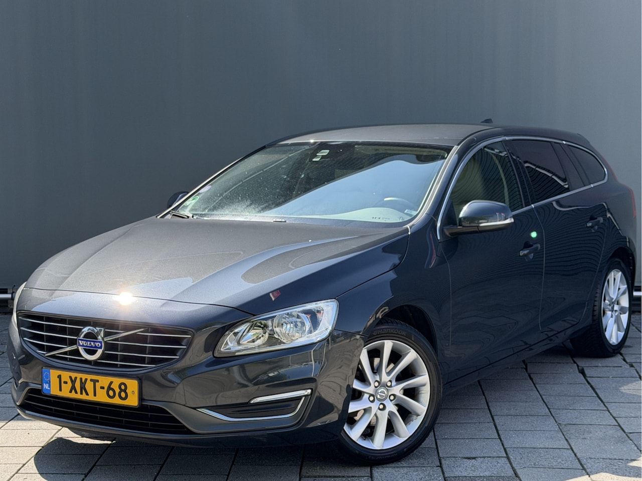 Volvo V60 - BWJ 2014 | 1.6 150PK T3 Summum | LEDER | CLIMA | NAVI | STOELVERW | STOELGEHEUGEN | PDC | - AutoWereld.nl
