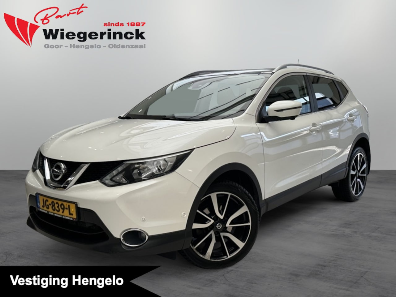 Nissan Qashqai - 1.2 Connect Edition [ ALL-SEASON BANDEN I PANORAMADAK I STOELVERWARMING ] - AutoWereld.nl