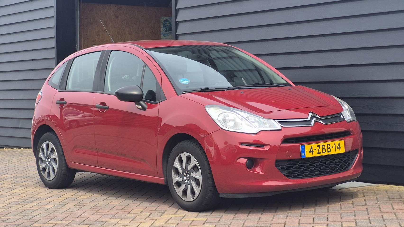 Citroën C3 - 1.0 PureTech Attraction APK 30-7-2027 I Trekhaak I Airco I Camera I Android I CarPlay I Di - AutoWereld.nl