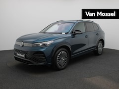 Volkswagen Tiguan - 1.5 eHybrid R-Line Edition 272 PK| Panoramadak | Navigatie Groot | 360 Camera | Trekhaak |
