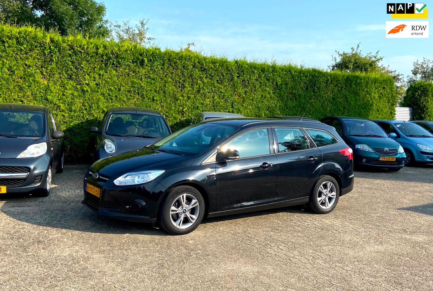 Ford Focus - APK NIEUW RIEM VV AIRCO NAVI MOOIE AUTO - AutoWereld.nl