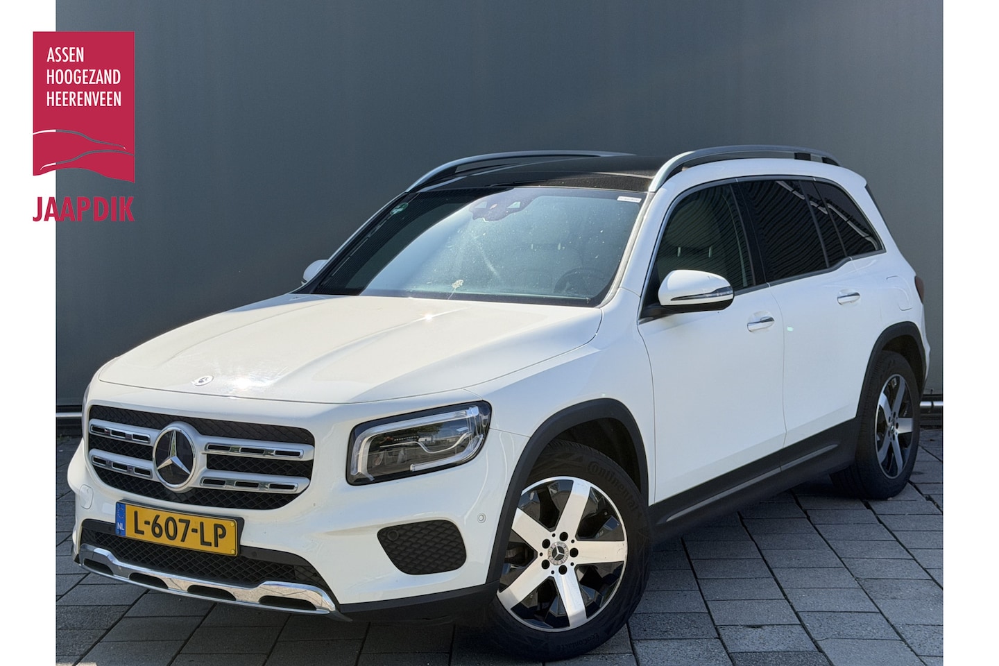 Mercedes-Benz GLB - BWJ 2021 | 180 Bus Sol Luxury 7p. AUTOMAAT | PANO DAK | LEER | CAMERA | CLIMA | NAVI | STO - AutoWereld.nl