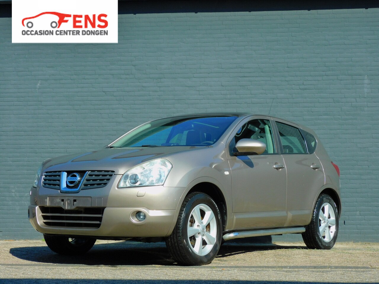 Nissan Qashqai - 1.5 dCi Tekna LEER! CAMERA! STOELVERW! PANODAK! BLUETOOTH! CRUISE! - AutoWereld.nl
