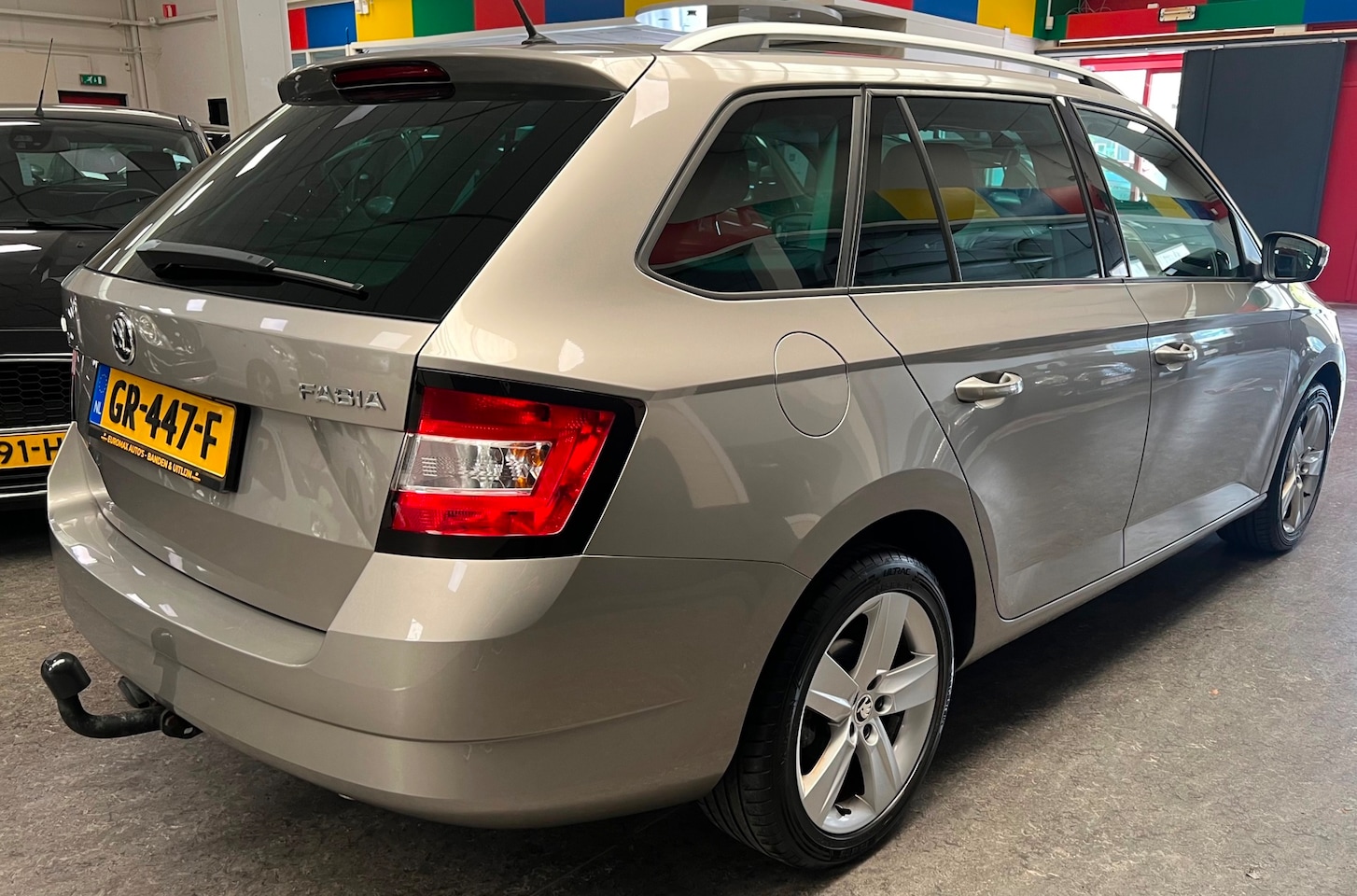 Skoda Fabia Combi - 1.2 TSI Style - 2e eigenaar - NAP - Front assist - Airco - Cruise - AutoWereld.nl