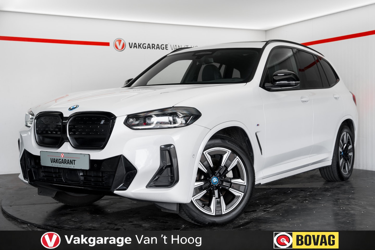 BMW iX3 - M-Sport High Executive 80 kWh Panoramadak|leder| - AutoWereld.nl