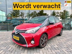 Toyota Yaris - 1.5 Hybrid automaat Dynamic Bi-Tone