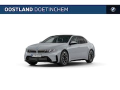 BMW i3 - 50 xDrive M Sport / Panoramadak / Trekhaak / 3D Head-Up / M Multifunctionele stoelen / Stu