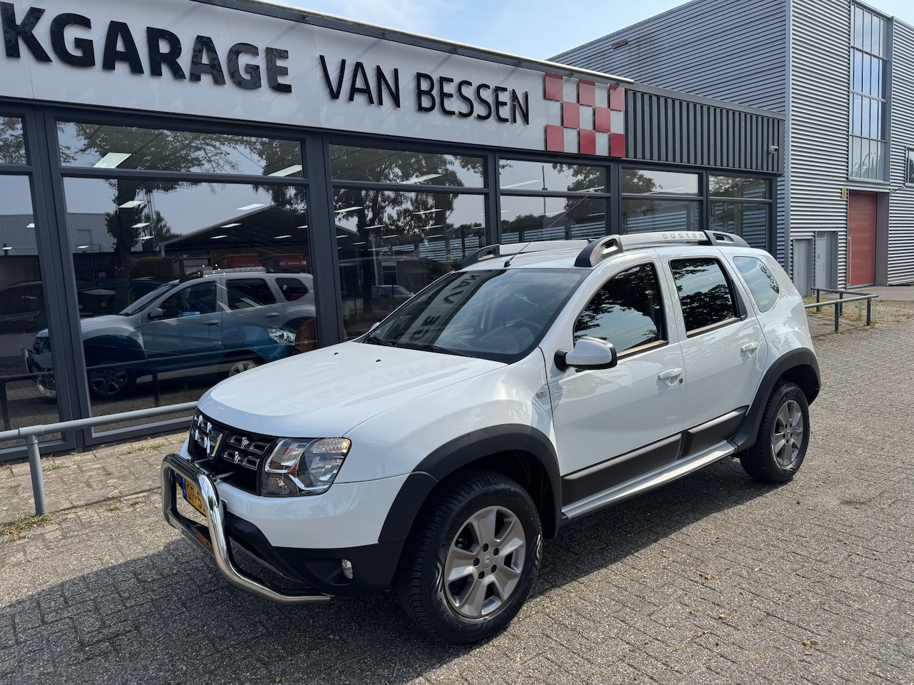 Dacia Duster - 1.2 TCe 4x2 Prestige AIRCO-CRUISE-NAVI - AutoWereld.nl