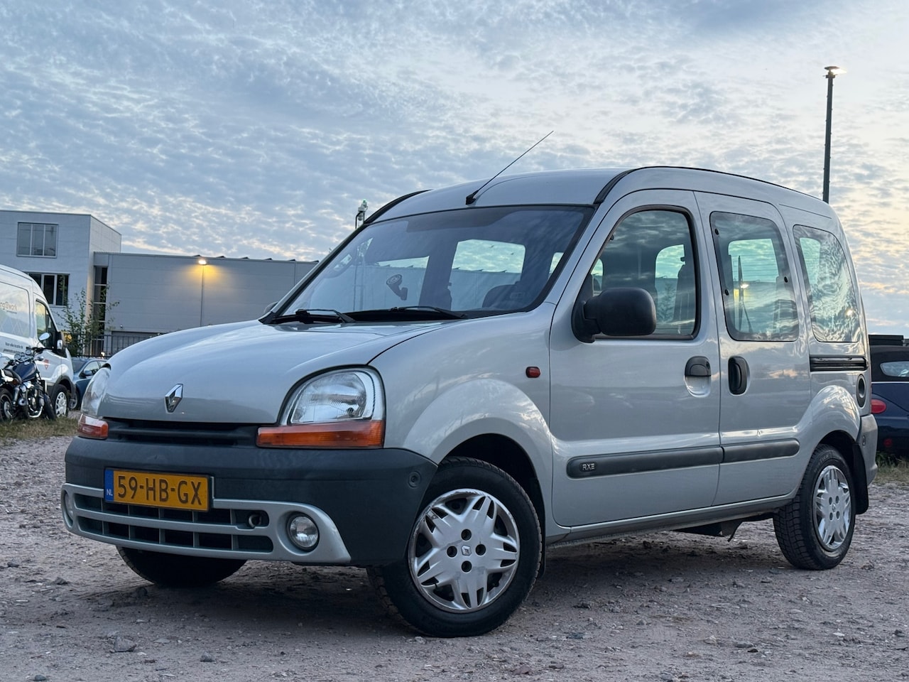 Renault Kangoo - 1.4 RXE/ ROLSTOEL/ AUTOMAAT - AutoWereld.nl