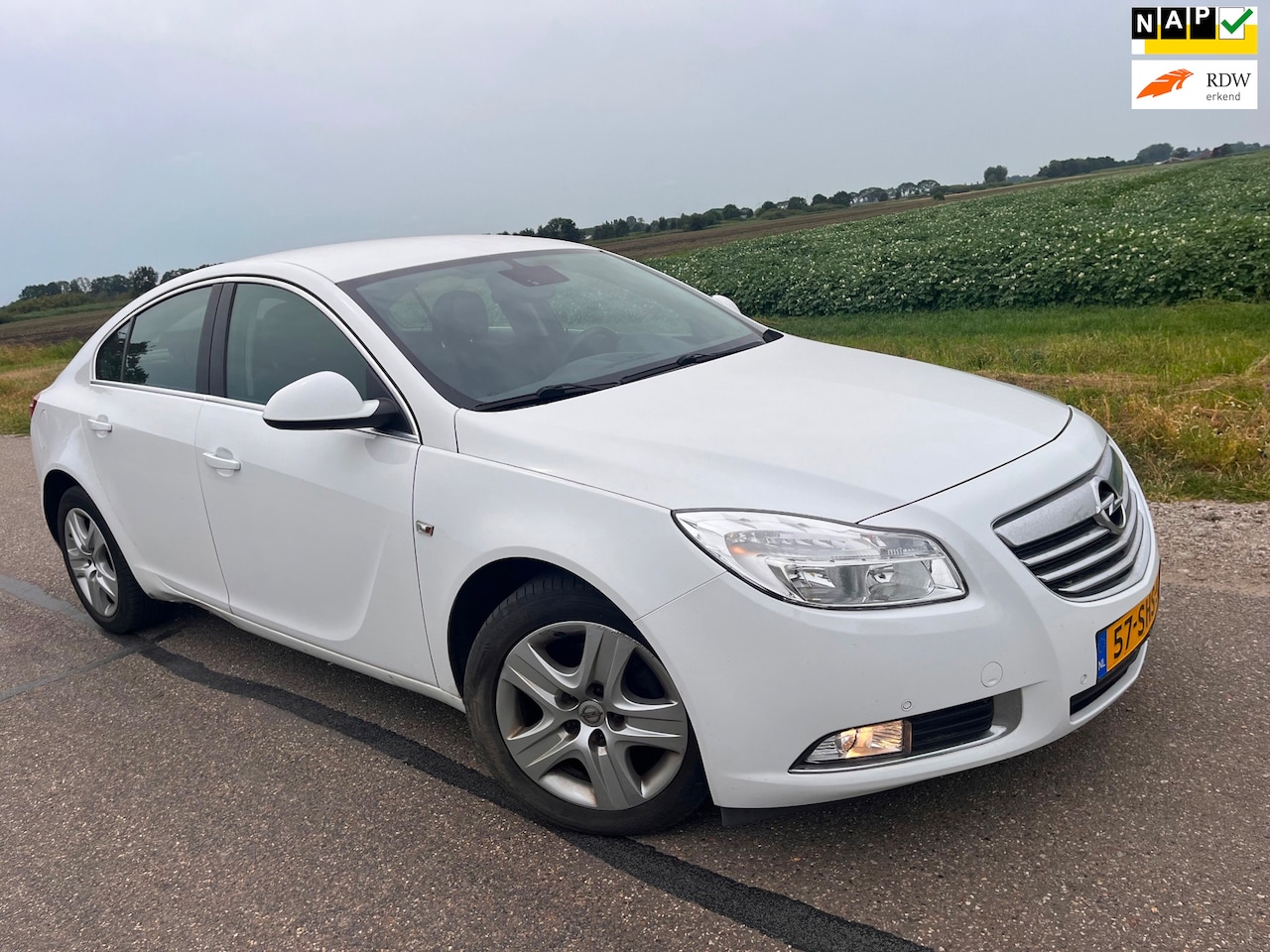 Opel Insignia - 1.4 Turbo EcoFLEX OPC line / nwe apk - AutoWereld.nl