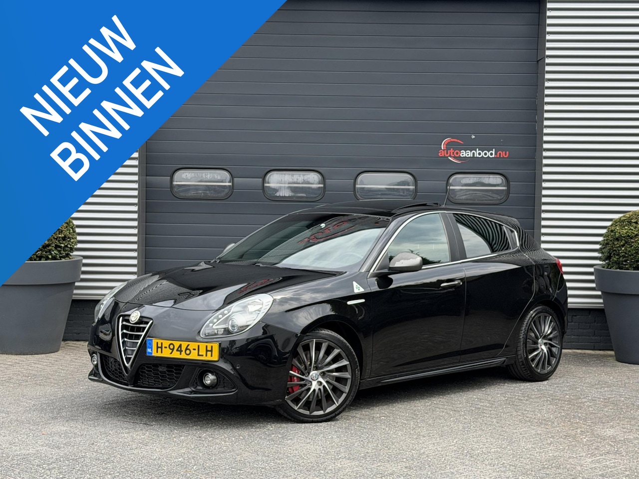 Alfa Romeo Giulietta - 1.7 TBi Quadrifoglio Verde Launch Edition | Panoramadak | Bose | DAB | Parkeersensoren | - AutoWereld.nl