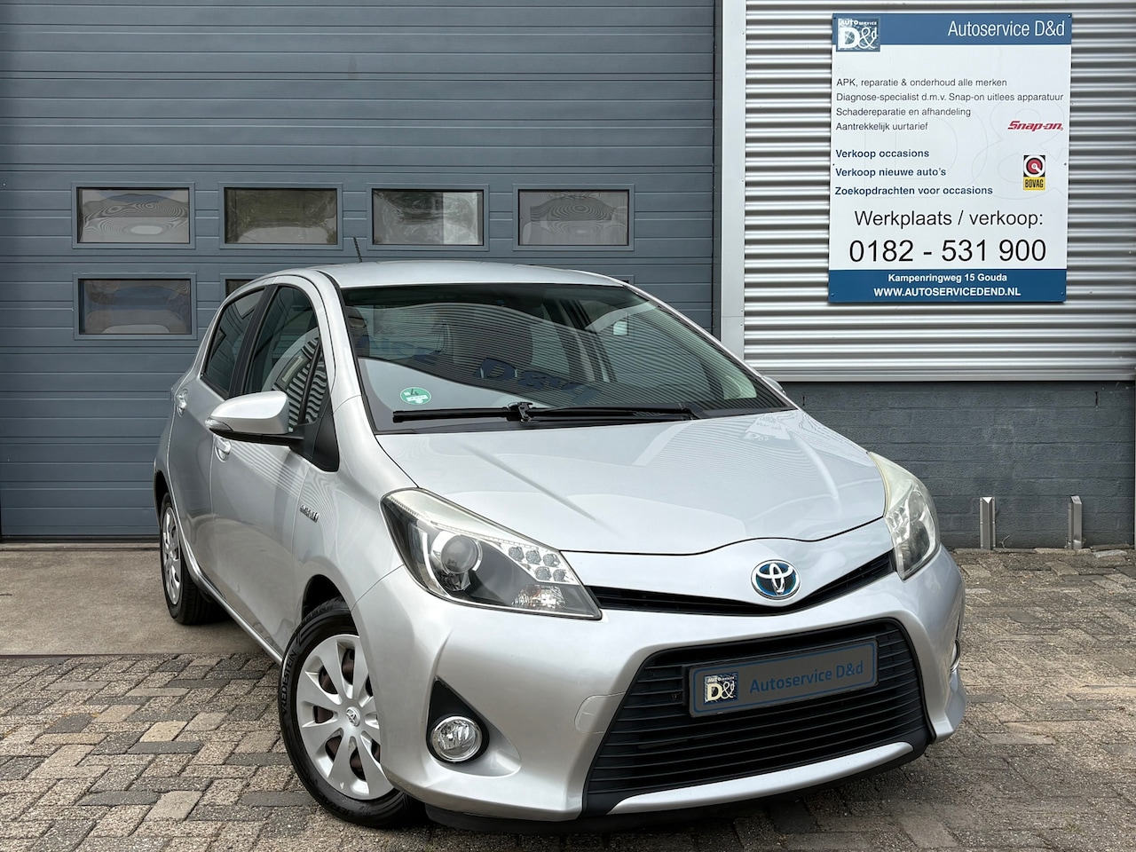 Toyota Yaris - 1.5 Full Hybrid Aspiration 2013|PDC|Camera|Navi| - AutoWereld.nl