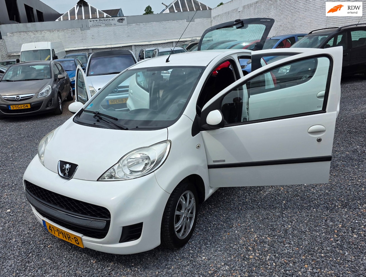 Peugeot 107 - 1.0-12V Millesim 200 5 deurs Airco - AutoWereld.nl