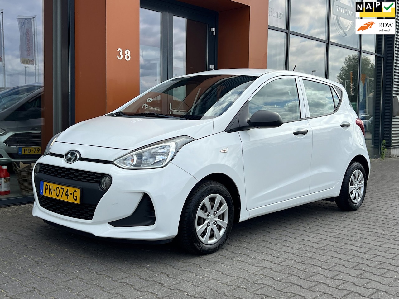 Hyundai i10 - 1.0i i-Motion 5deurs|Airco|AUX|USB|APK 2027 - AutoWereld.nl