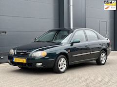 Kia Shuma - 1.6-16V LS 5DRS AIRCO TREKHAAK LMV