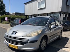 Peugeot 207 SW - 1.4 VTi X-line Airco Keurig nette en perfect rijdende 207 sw Auto krijgt een nieuwe Apk bi