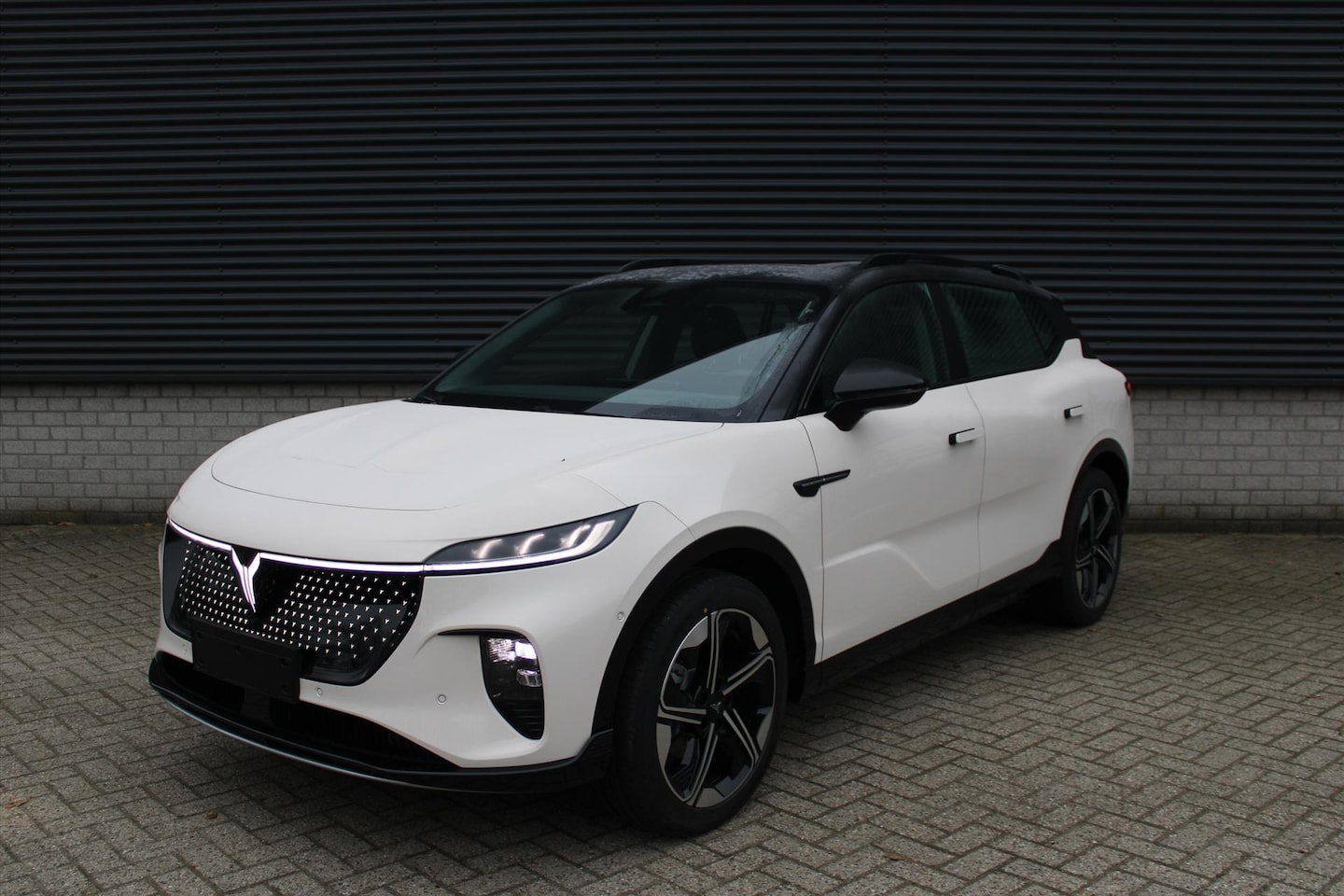 Voyah Courage - 80kWh 292pk 2WD Aut Business Edition - AutoWereld.nl