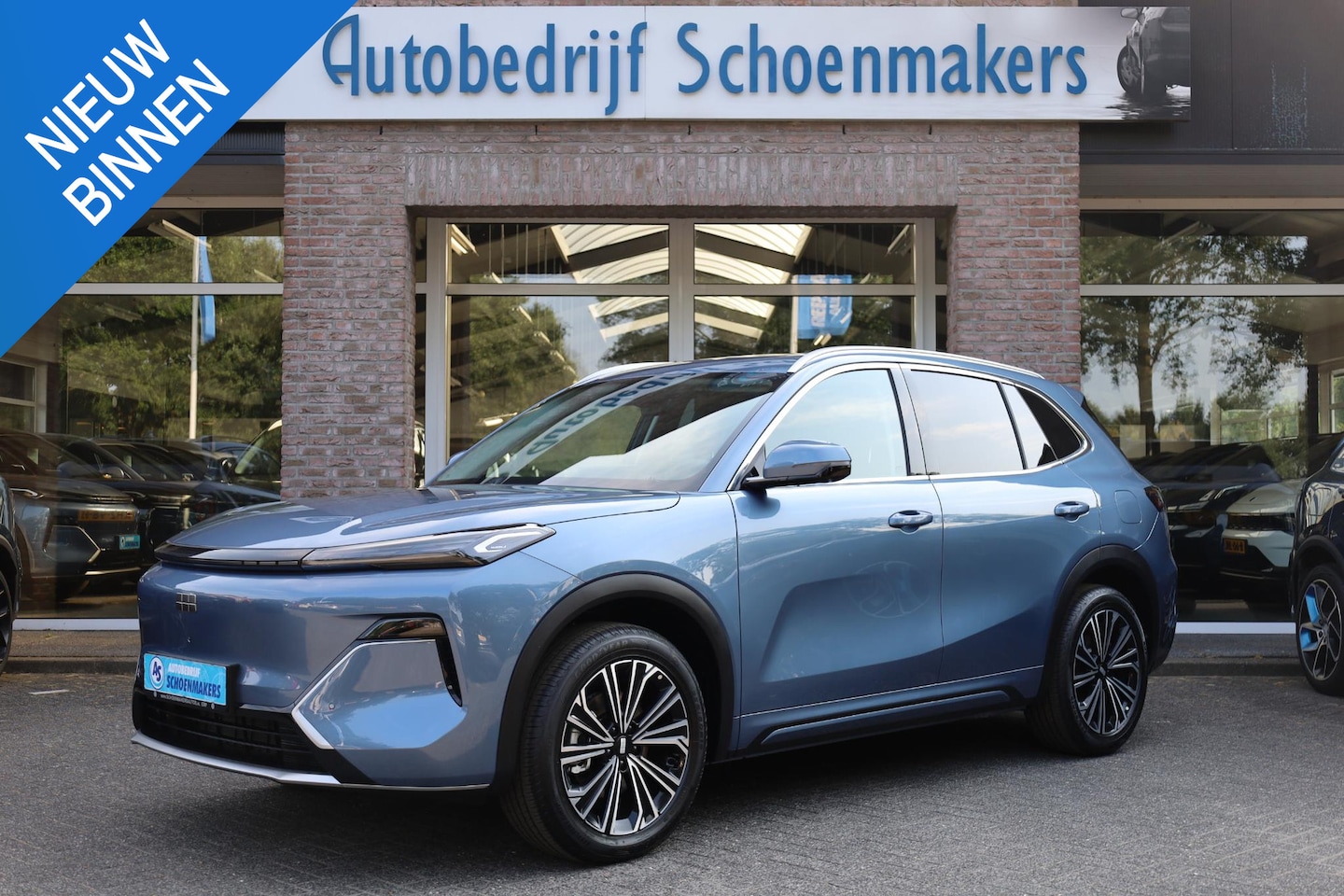 Geely Starray EM-i - 1.5 Max+ PANO MEMORY MASSAGE 4XSTOEL/STUURVERW STOELVERK. HUD CARPLAY 360-CAMERA SFEERVERL - AutoWereld.nl
