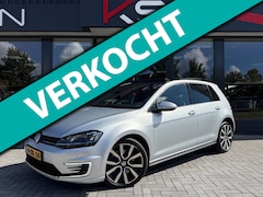 Volkswagen Golf - 1.4 TSI GTE Pano Camera DSG Nap