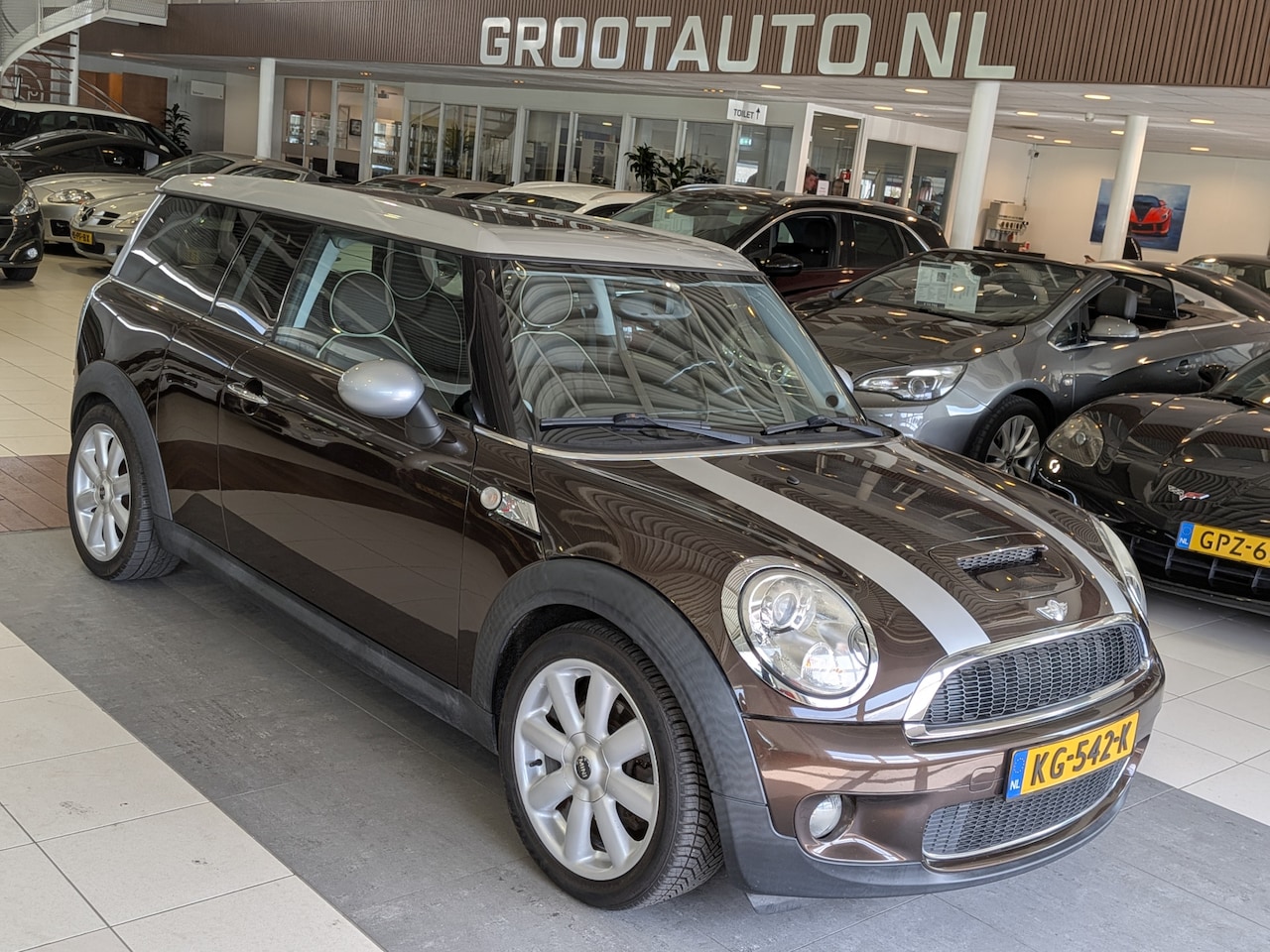 MINI Clubman - 1.6 Cooper S Panoramadak, Airco, Cruise Control - AutoWereld.nl