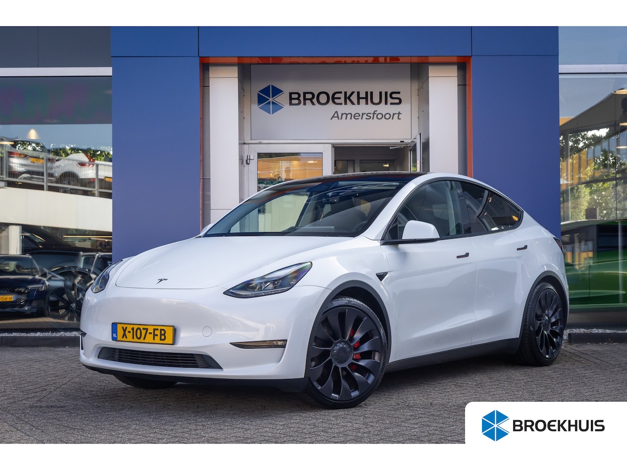 Tesla Model Y - Performance AWD 75 kWh | Trekhaak | Panoramadak | Dodehoek detectie | 21'' | Memory | Lede - AutoWereld.nl