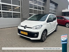 Volkswagen Up! - 1.0 MPI 65PK R-line, camera, carplay, enz