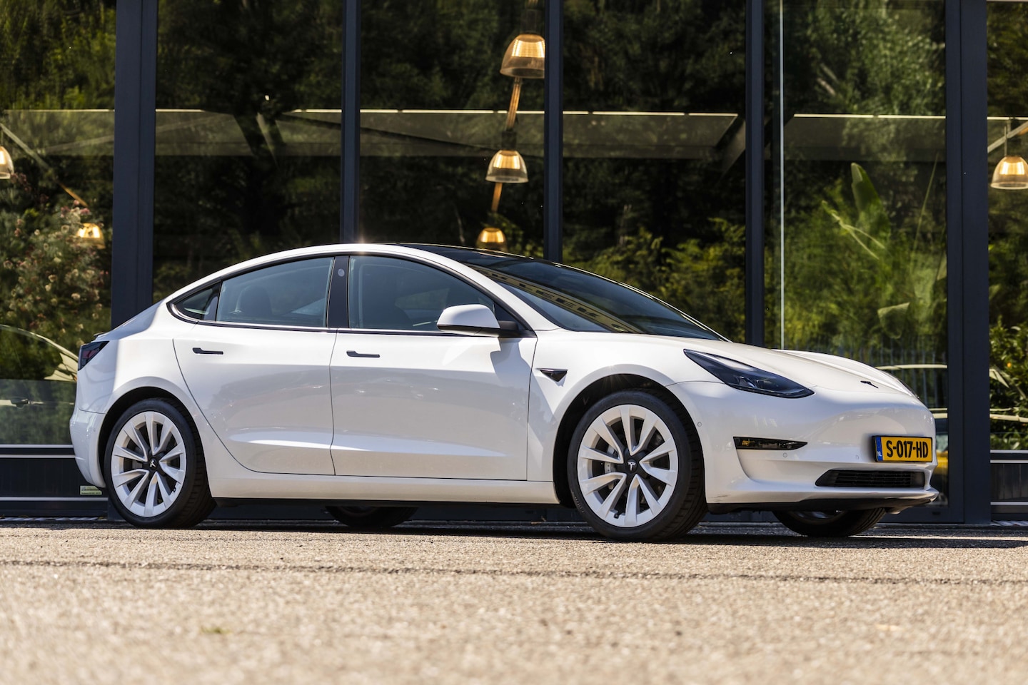 Tesla Model 3 - Standard RWD Plus 60 kWh - AutoWereld.nl
