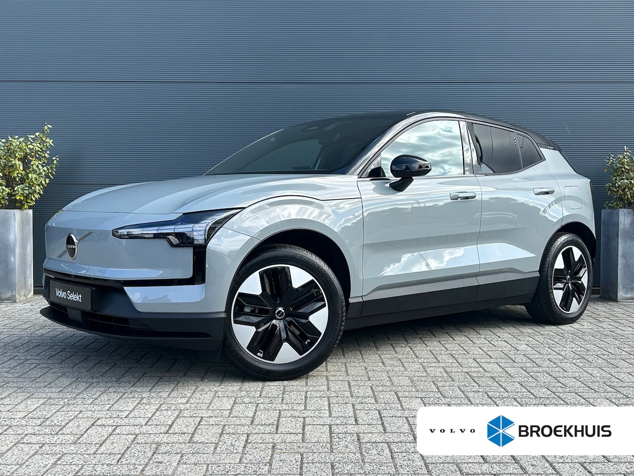 Volvo EX30 - Single Motor Plus 51 kWh | Climate Pakket | Camera | Pilot Assist | Harman/Kardon | - AutoWereld.nl